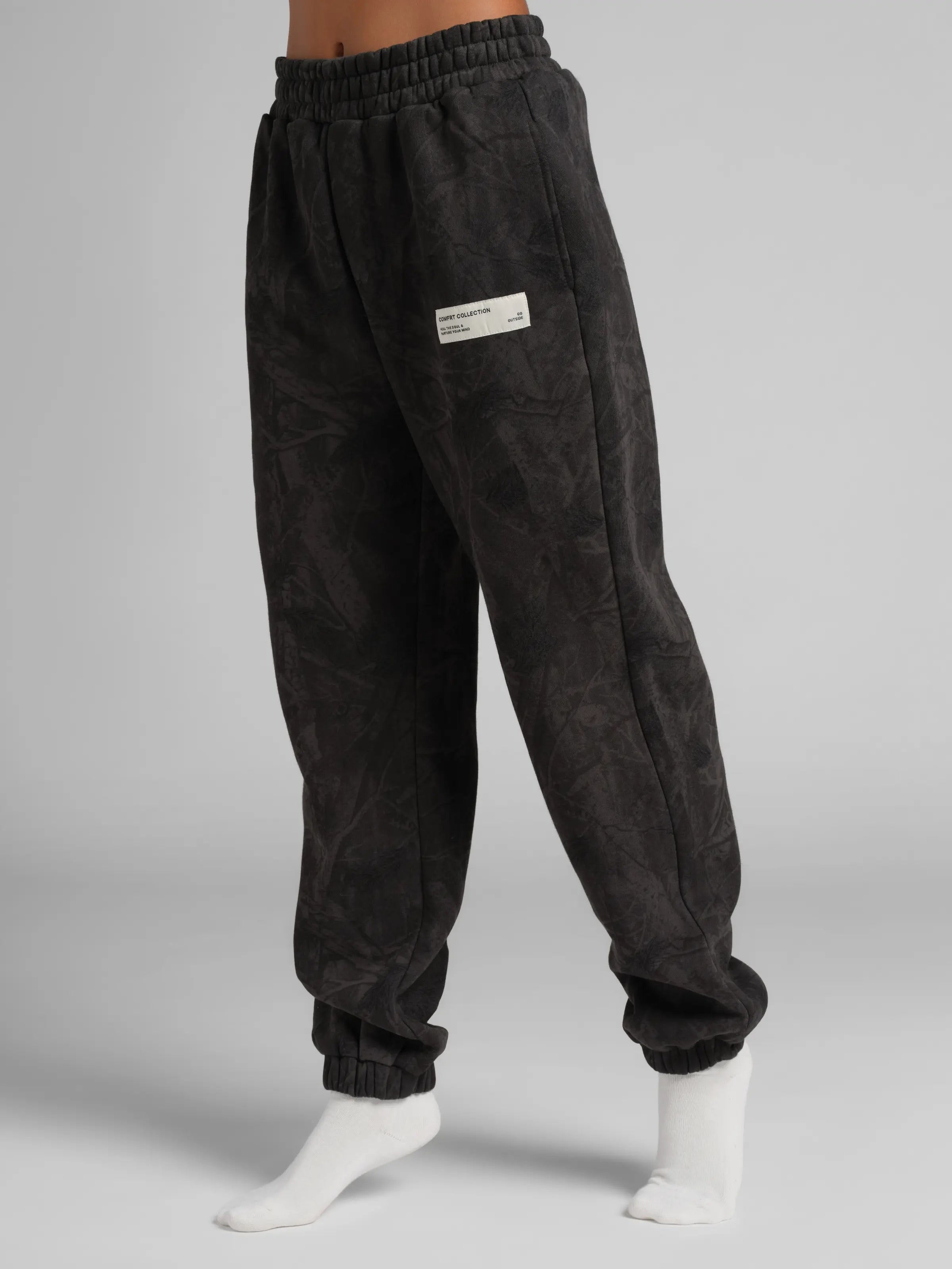 Comfrt Relaxed Fit Camo Joggers | Soft Cotton-Blend Sweatpants with Tapered Leg – Casual Streetwear for Everyday Comfort
