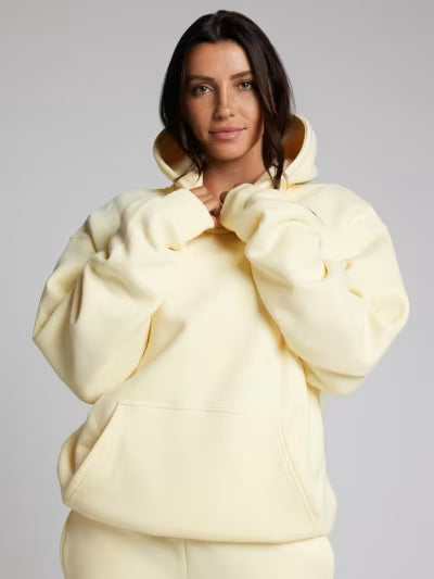 Comfrt Minimalist Oversized Hoodie | Super Soft & Lightly Weighted – Cozy Streetwear for Lounging, Layering & Everyday Comfort