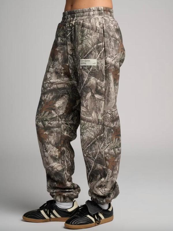 Comfrt Relaxed Fit Camo Joggers | Soft Cotton-Blend Sweatpants with Tapered Leg – Casual Streetwear for Everyday Comfort